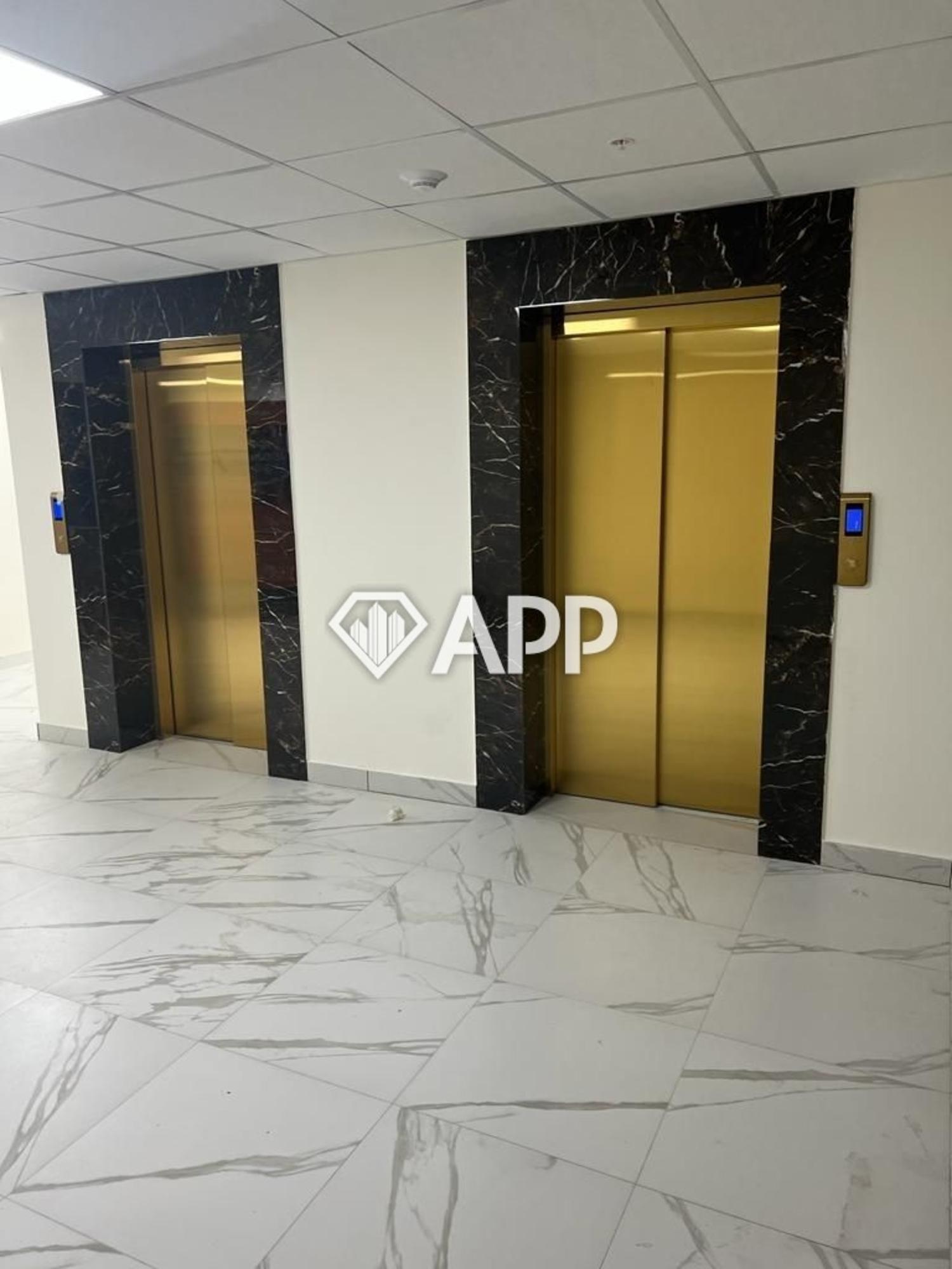 Купить офис, помещение под офис за 8 890 000 рублей на ул Губернского, 25