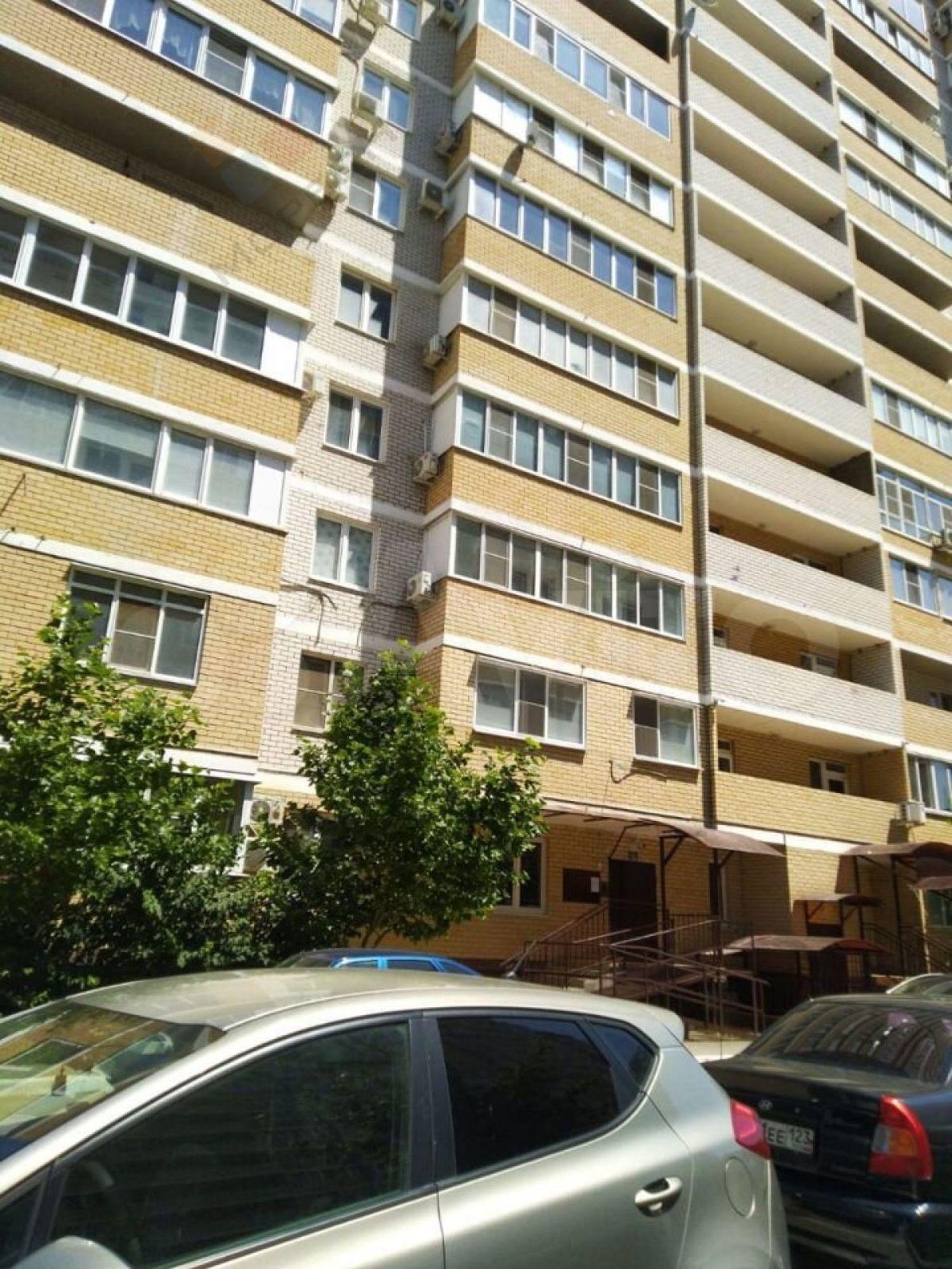 Купить квартиру за 4 300 000 рублей на Сергея Есенина ул, 110/2