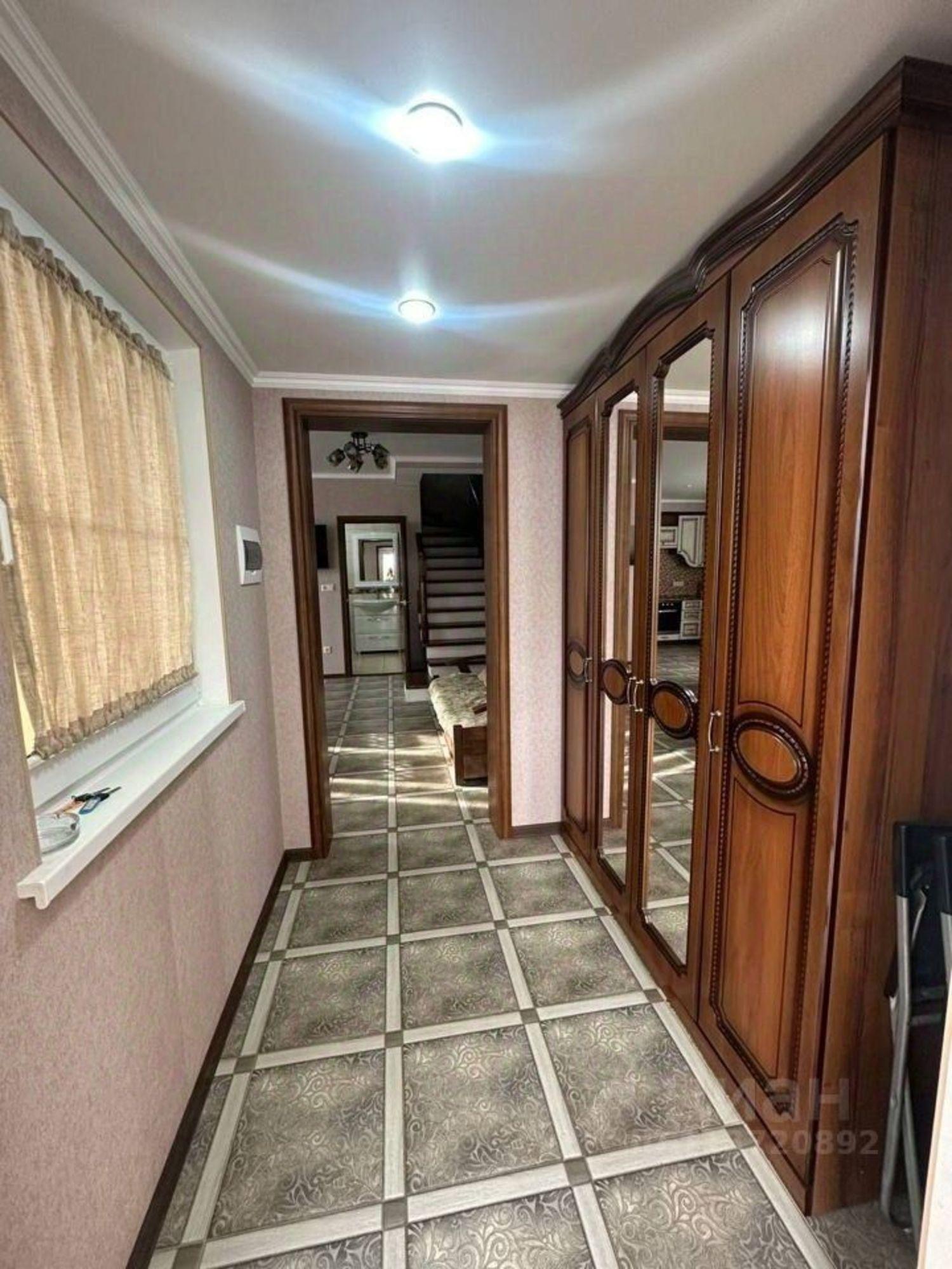 Сдать дачу, дом, коттедж за 50 000 рублей на ул Верхняя дорога, 165