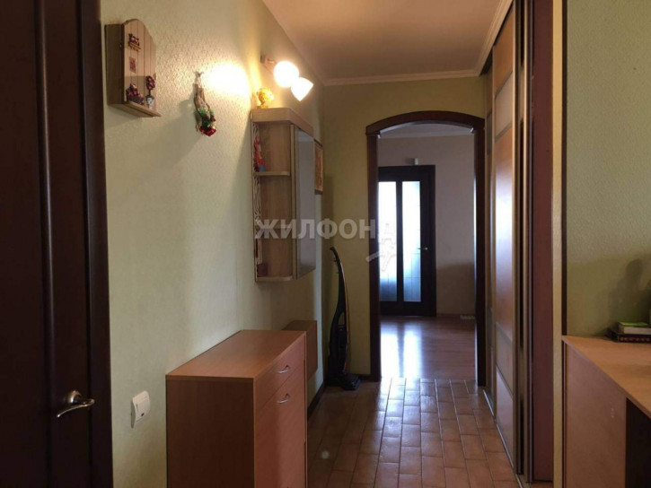 4-комн квартира Зорге улица, д.185/1
