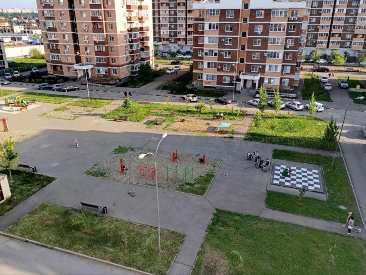 2-комн квартира Академика Фёдорова ул, 11