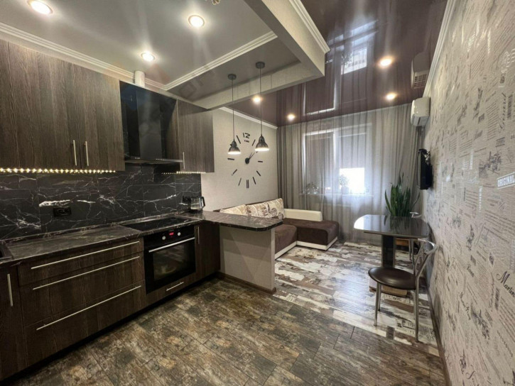 2-комн квартира Заполярная ул, 37к2