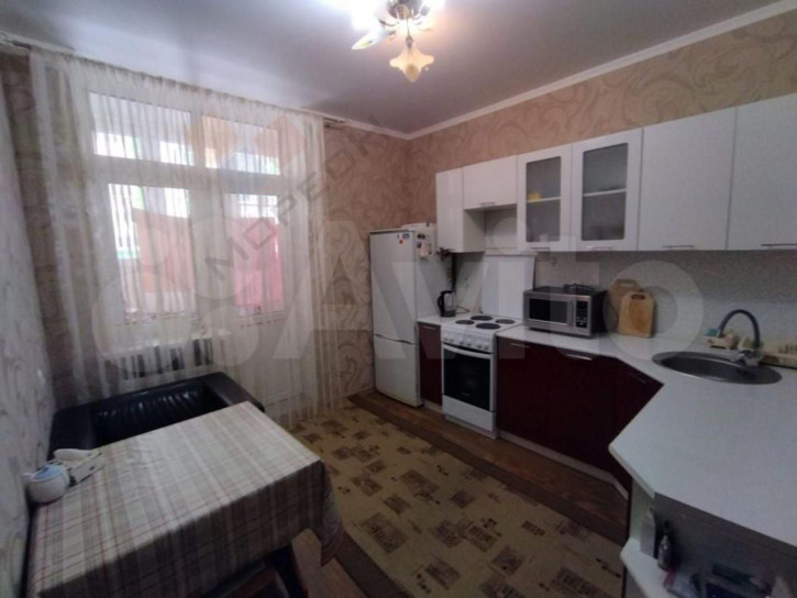 1-комн квартира Героя Сарабеева ул, 5/1