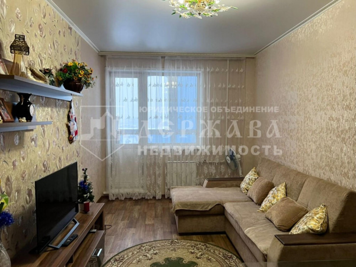 2-комн квартира проспект Шахтёров