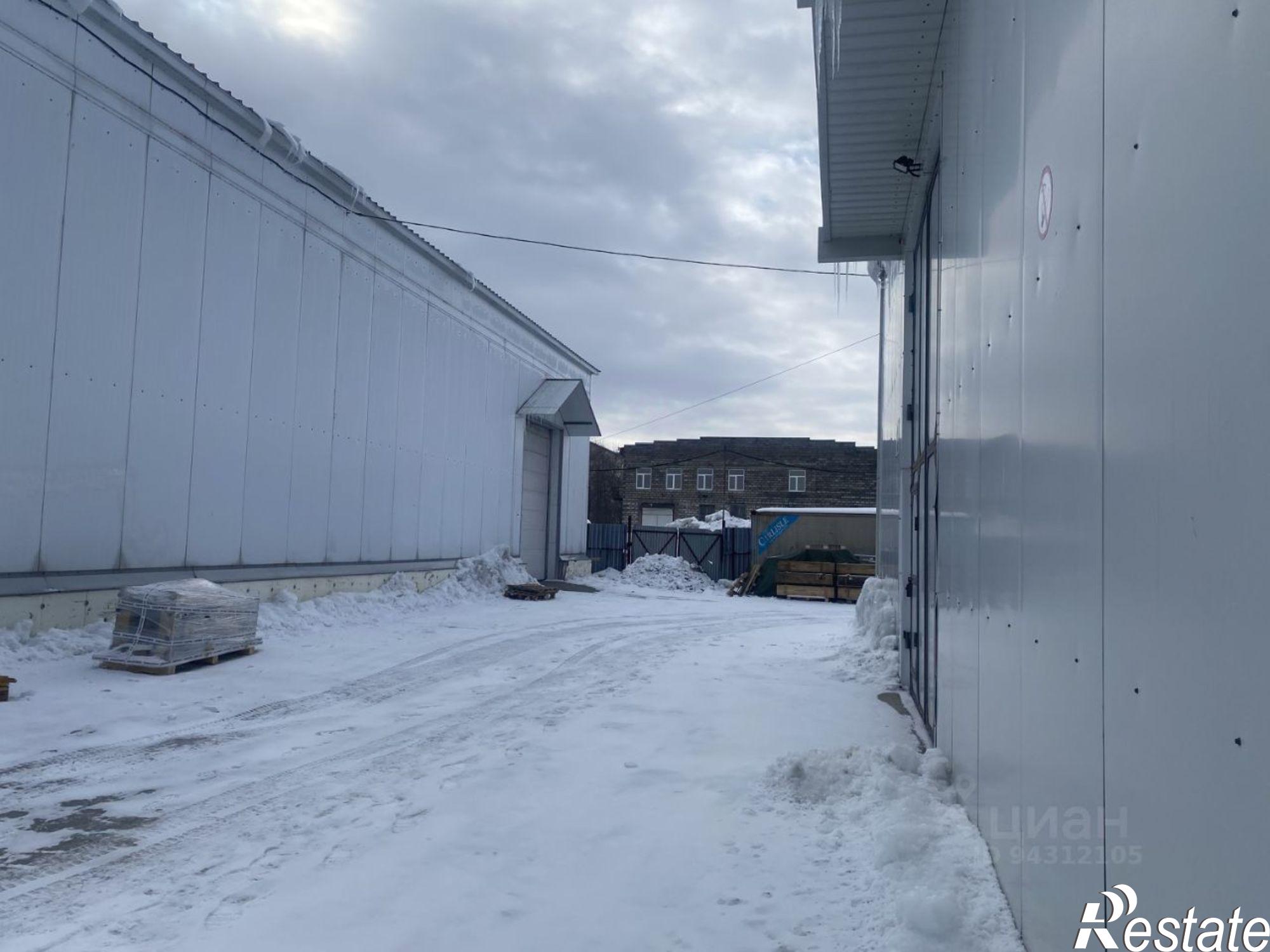 Купить складское помещение за 365 001 000 рублей на Крюкова улица