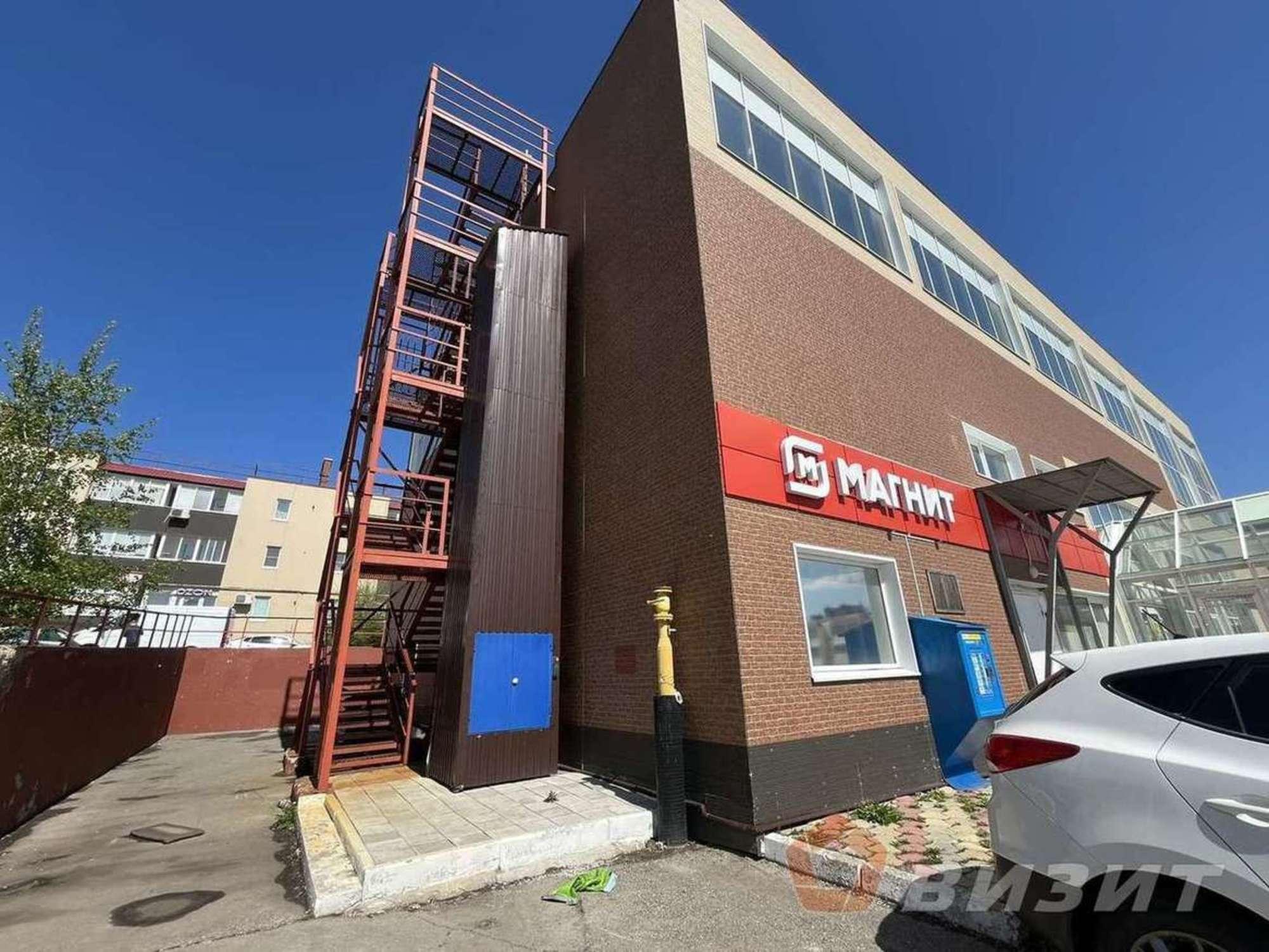 Сдать торговое помещение за 130 500 рублей на Демократическая улица, 174а