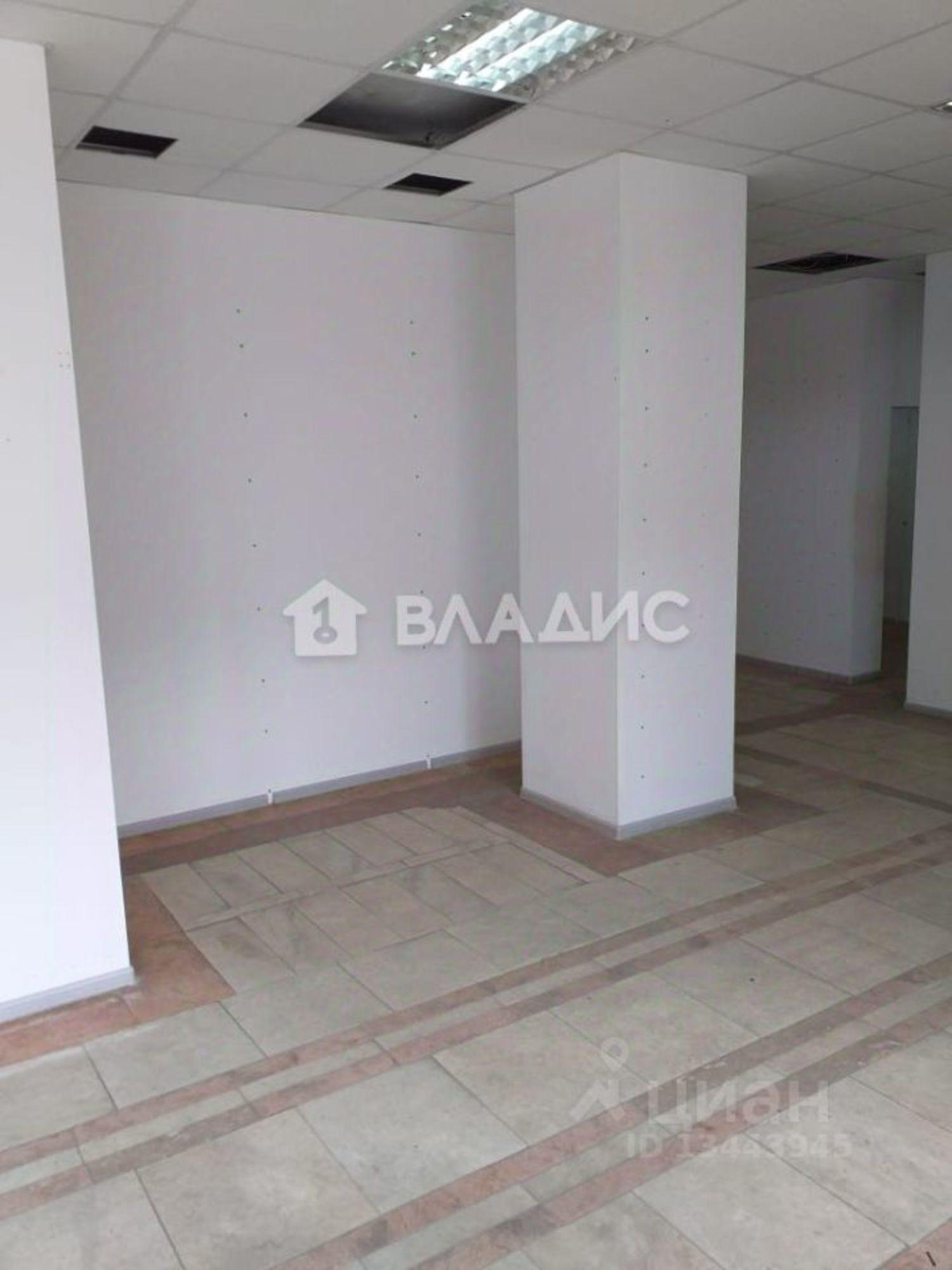 Купить торговое помещение за 3 833 940 рублей на улица Котовского, 31
