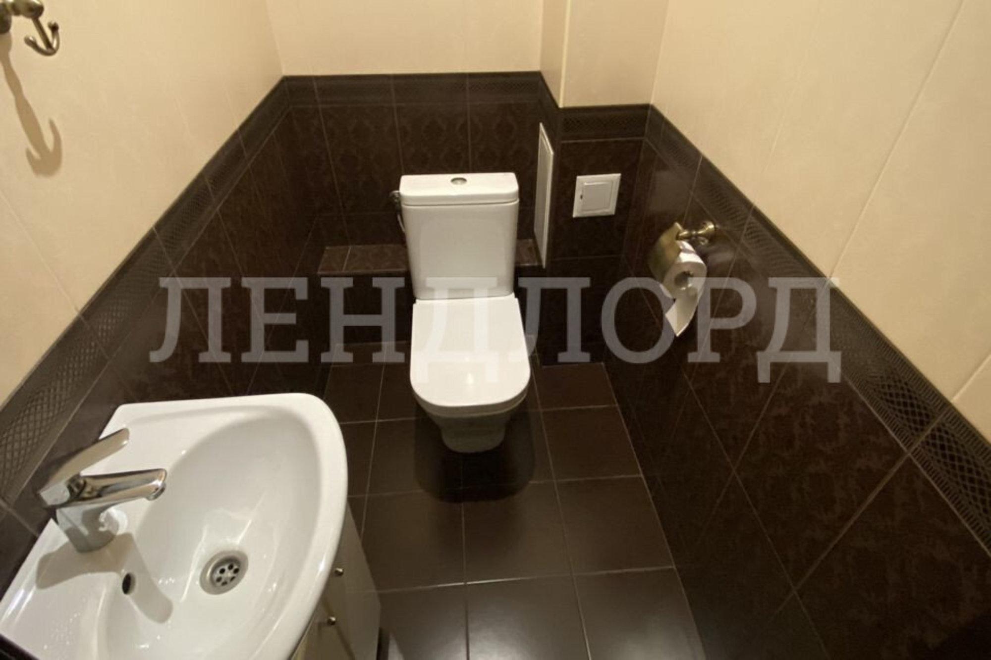 Купить квартиру за 10 200 000 рублей на улица Жмайлова, 4Е
