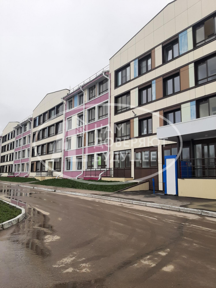 2-комн квартира улица Борцов Революции, 1А