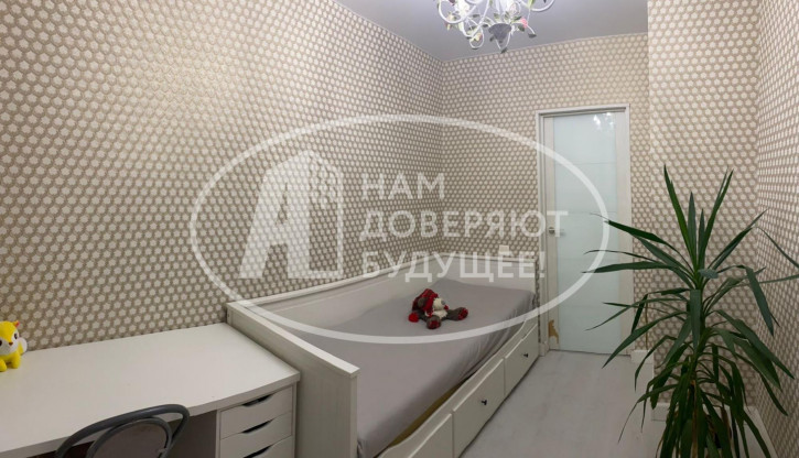 4-комн квартира Юбилейная улица, 16