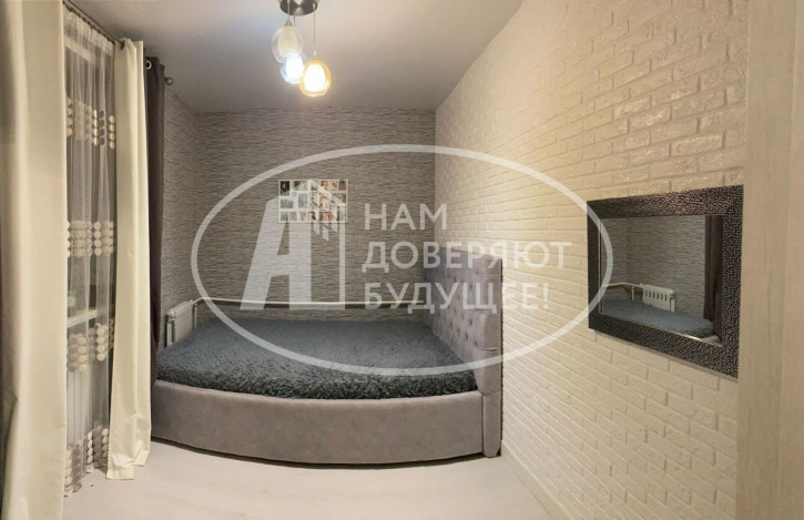 4-комн квартира Юбилейная улица, 16