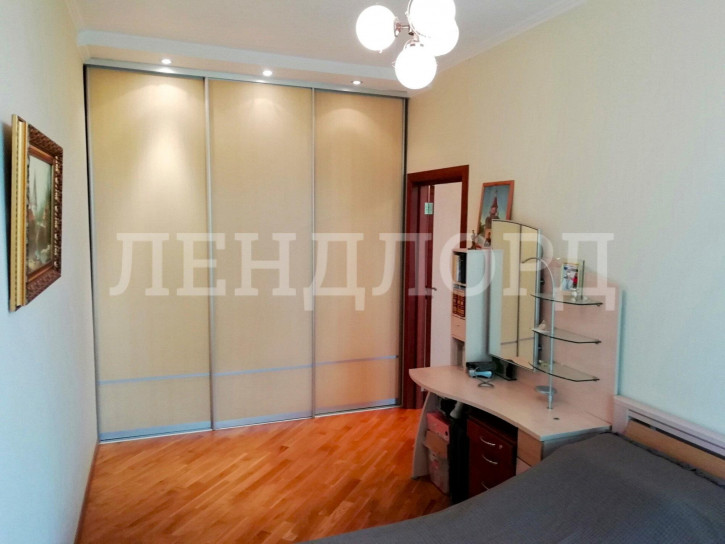 2-комн квартира улица Ивановского, 28