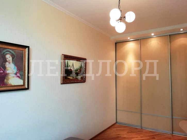 2-комн квартира улица Ивановского, 28