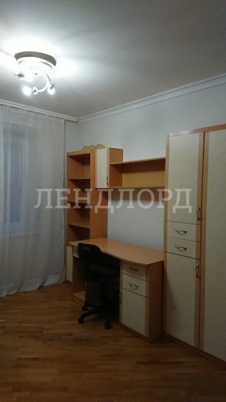 3-комн квартира улица Ерёменко, 56/1
