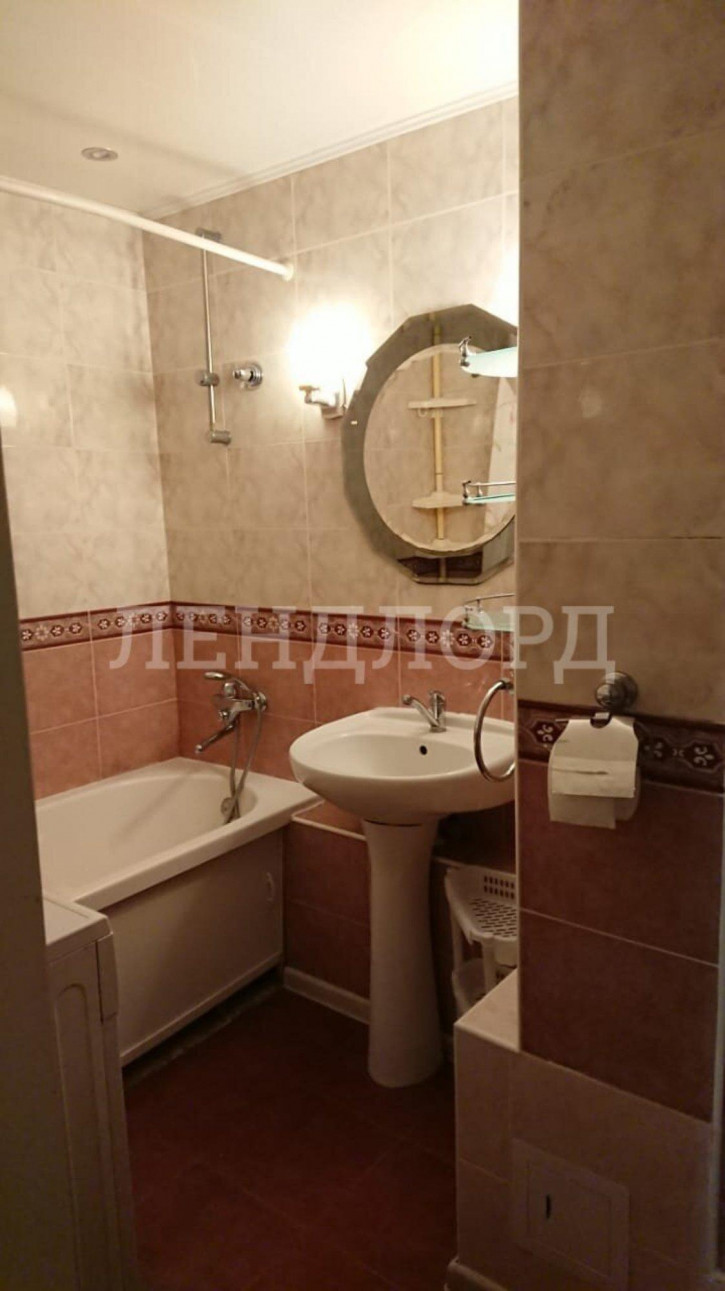 3-комн квартира улица Ерёменко, 56/1