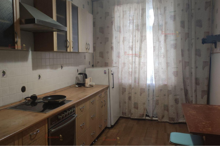 4-комн квартира Городская 17/б