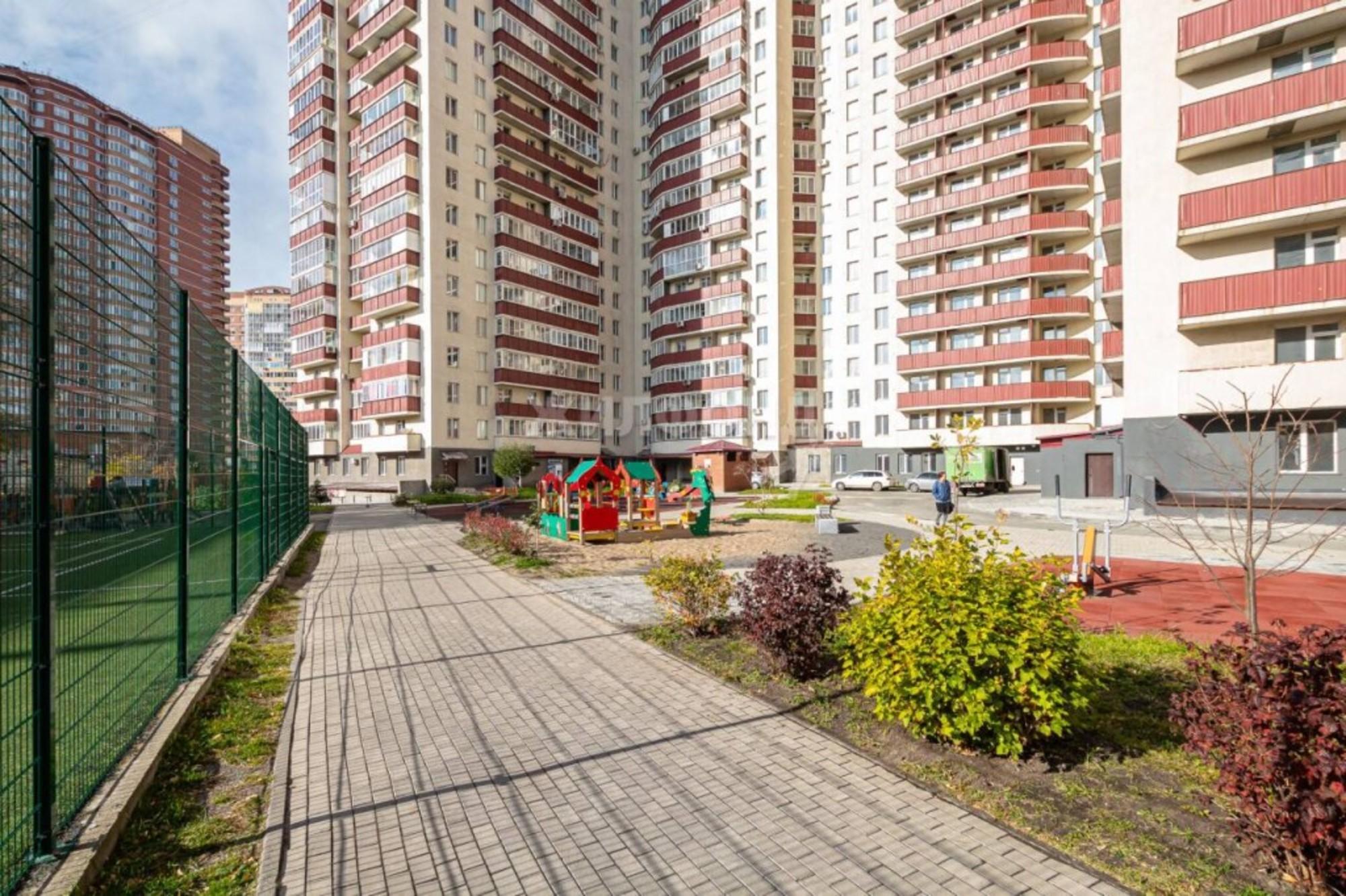 Купить квартиру за 8 500 000 рублей на Галущака, 15