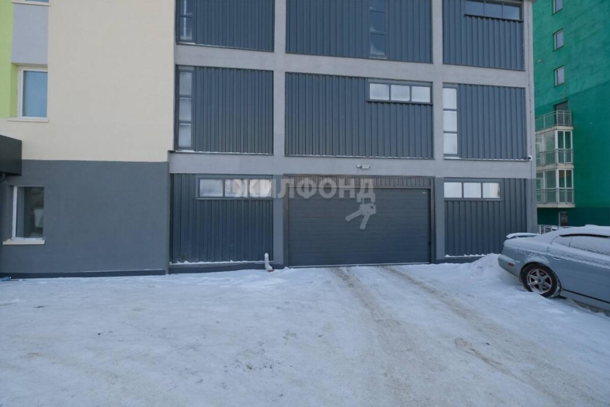 Купить офис, помещение под офис за 600 000 рублей на Есенина, 12/1