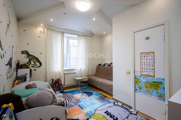 3-комн квартира Н.С.Ермакова проспект, д.9