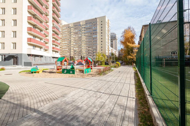 2-комн квартира Галущака, 15