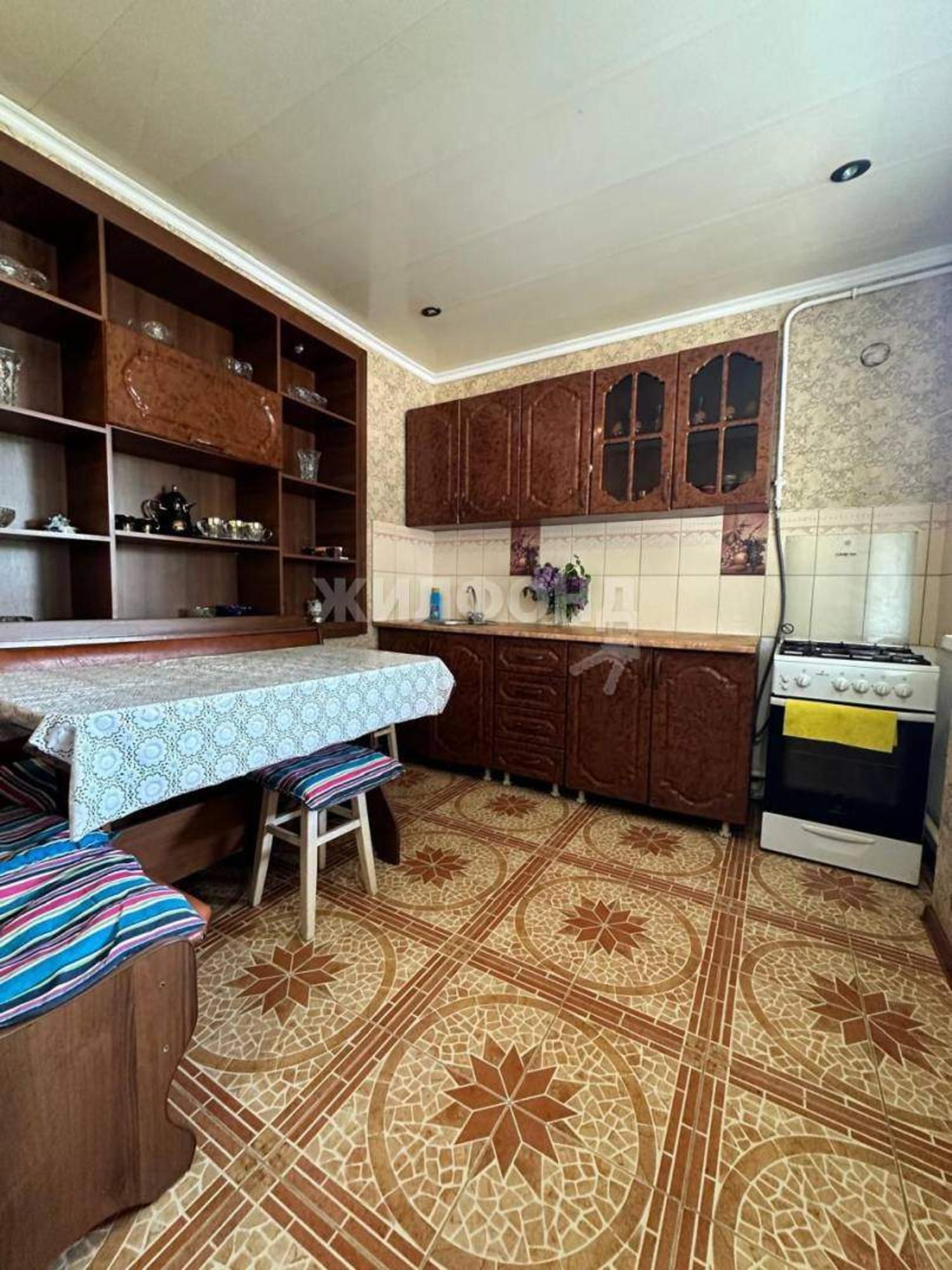 Купить дачу, дом, коттедж за 6 500 000 рублей на Весенняя улица