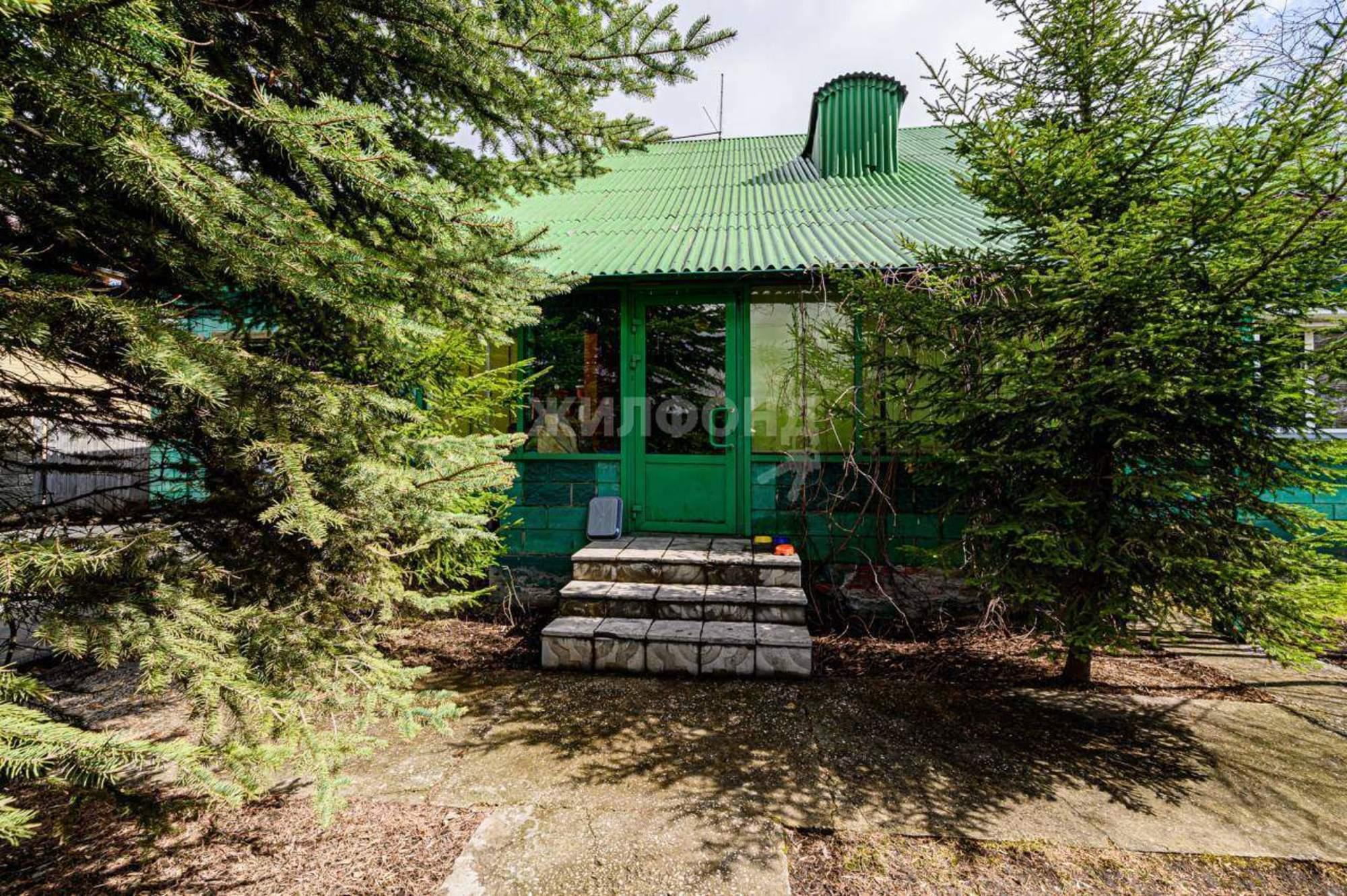 Купить дачу, дом, коттедж за 14 000 000 рублей на 1-й Памирский микрорайон