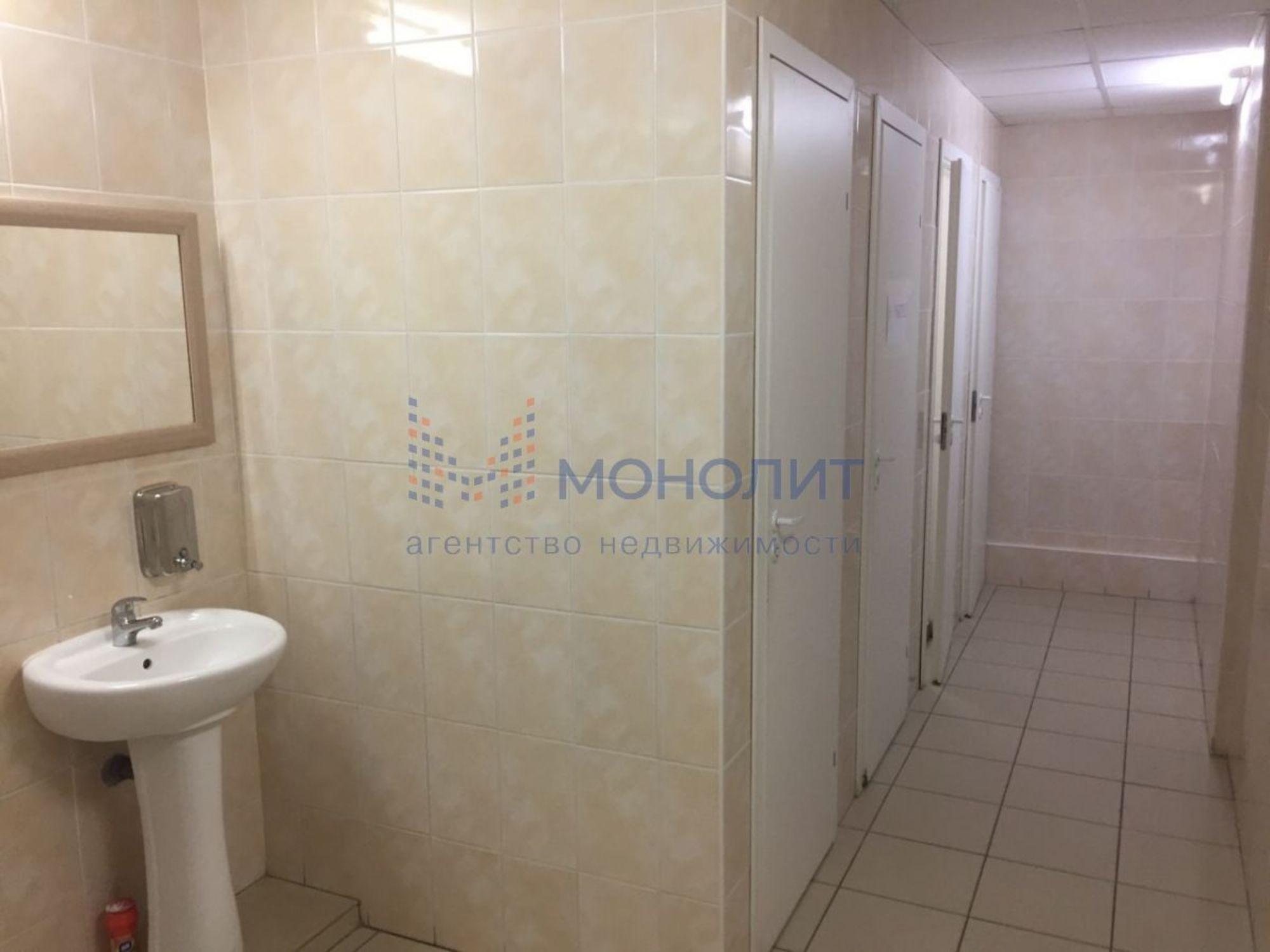 Купить офис, помещение под офис за 31 500 000 рублей на Родионова ул.,  192