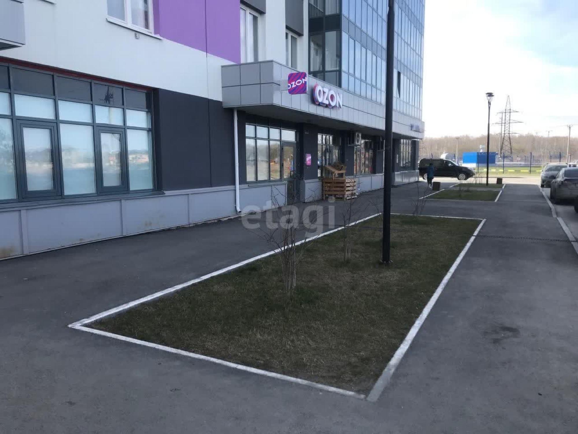 Купить торговое помещение за 18 000 000 рублей на Федора Достоевского 18