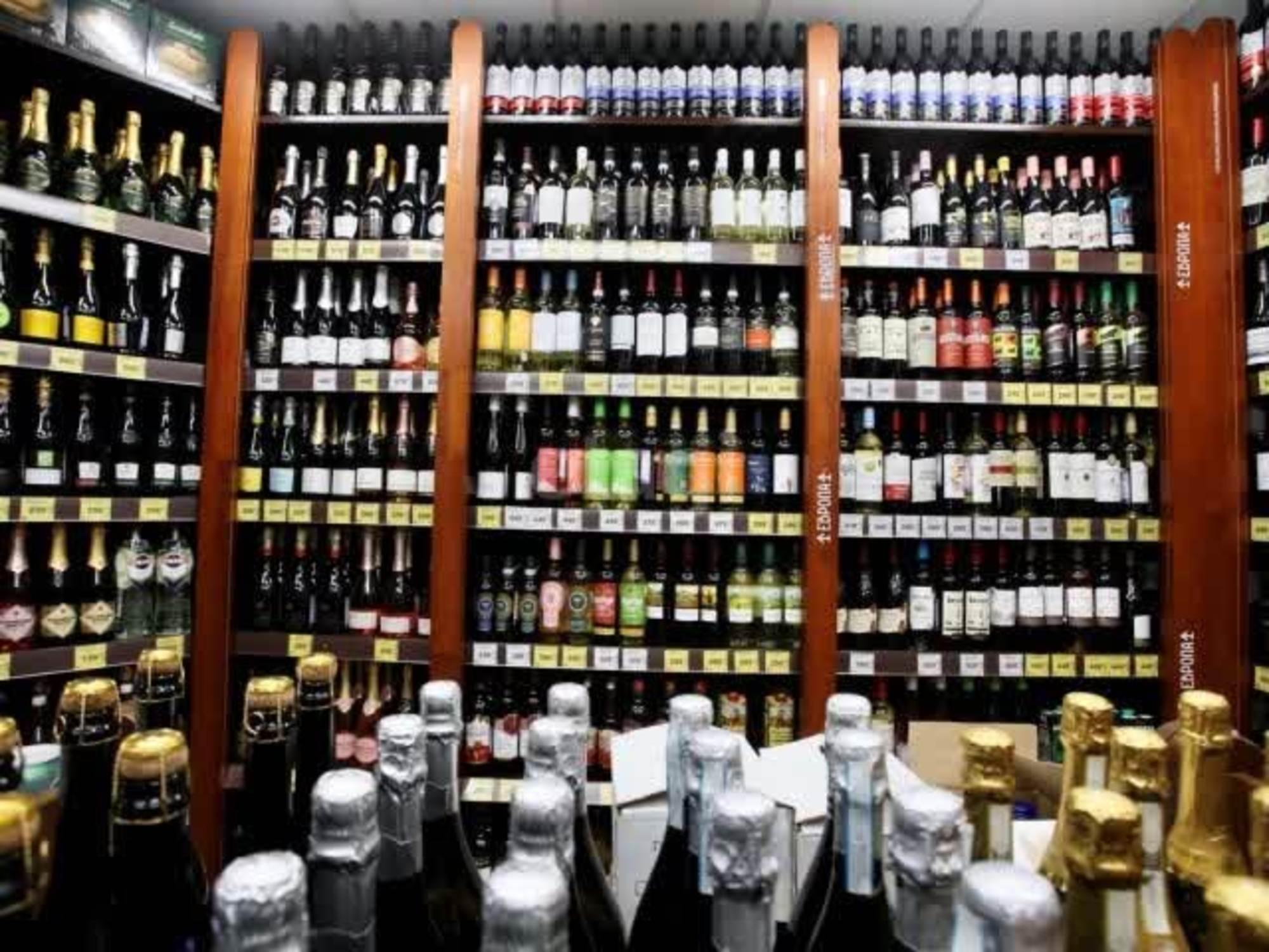 Купить торговое помещение за 18 000 000 рублей на Федора Достоевского 18