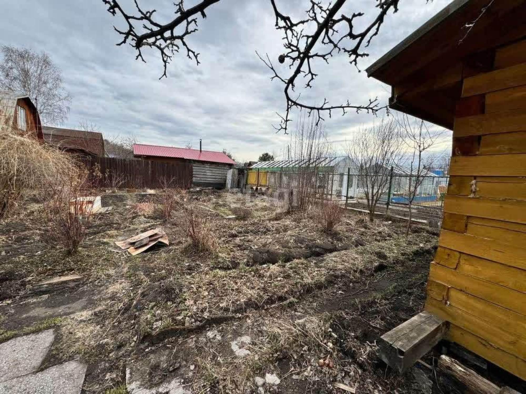 Купить дачу, дом, коттедж за 2 370 000 рублей на Кленовая, 132