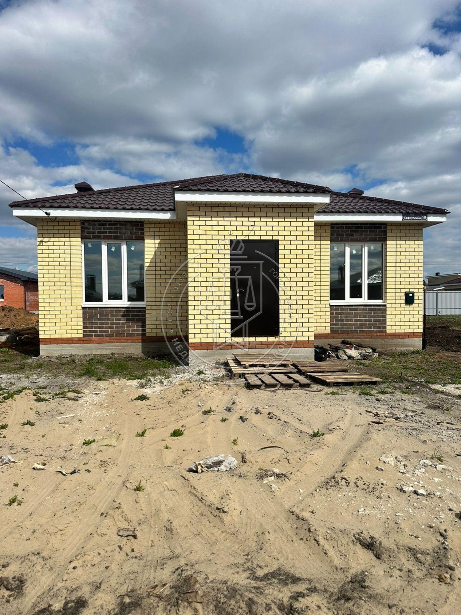 Купить дачу, дом, коттедж за 6 900 000 рублей на ХИСАМОВА, 20
