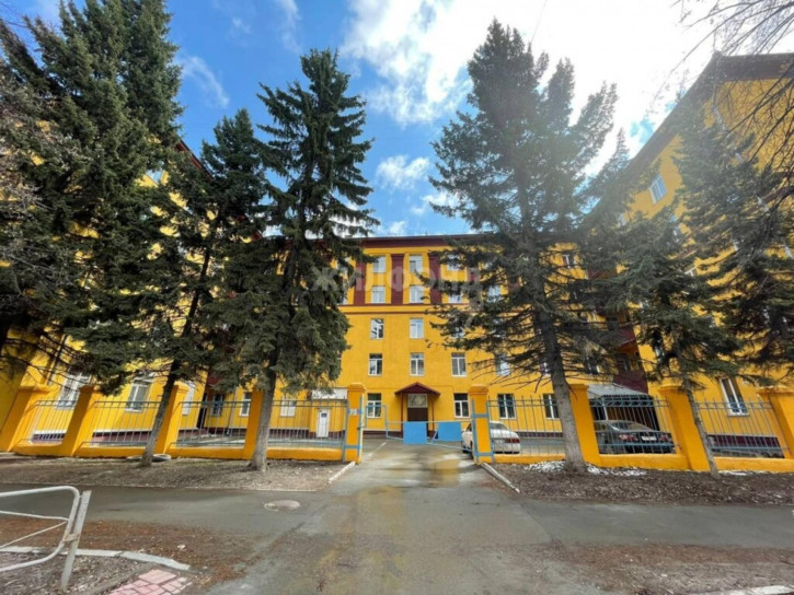 Комната Богдана Хмельницкого, 32