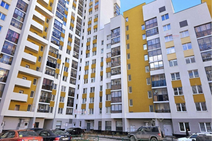 3-комн квартира мехренцева, 46