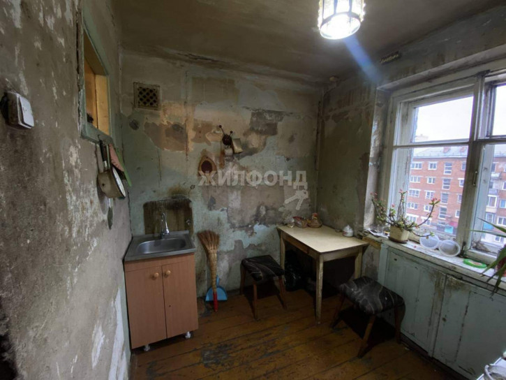 3-комн квартира Дзержинского улица, д.40
