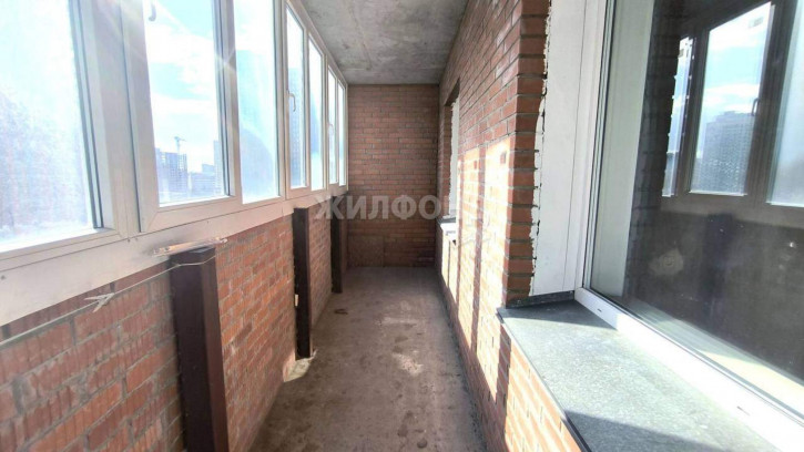 3-комн квартира Толстого улица, д.56