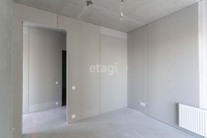 3-комн квартира Газовиков, 40