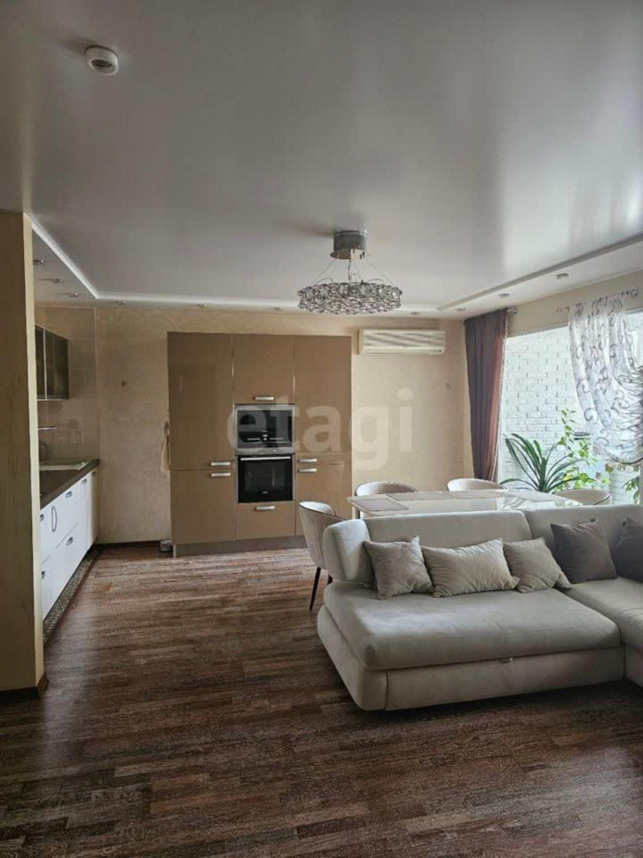 3-комн квартира Мельникайте, 129/1