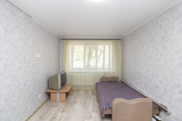 1-комн квартира Щорса, 8