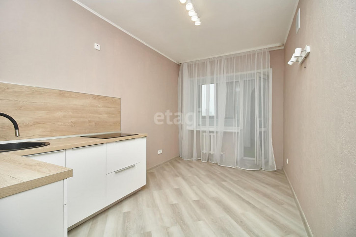 2-комн квартира Мельникайте, 136/1