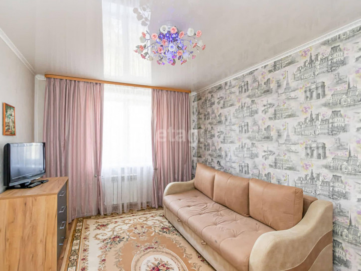 3-комн квартира Демьяна Бедного, 102