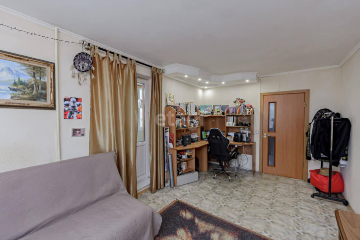 3-комн квартира Пермякова, 54а