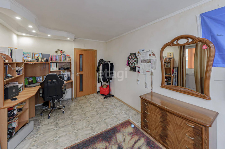 3-комн квартира Пермякова, 54а