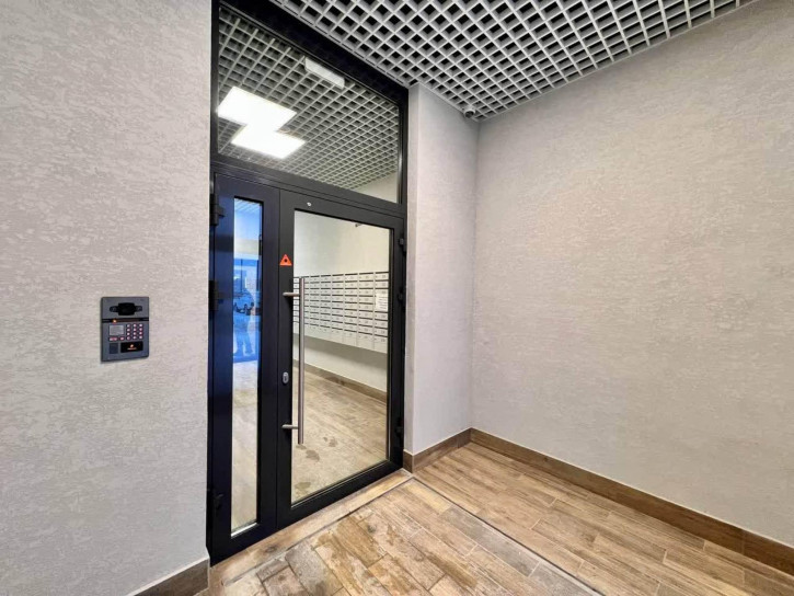 2-комн квартира Лесопарковая, 1/1