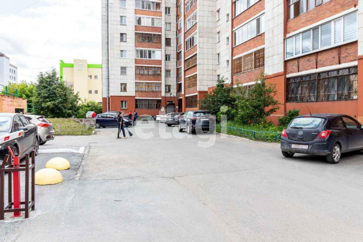2-комн квартира Ялуторовская, 29