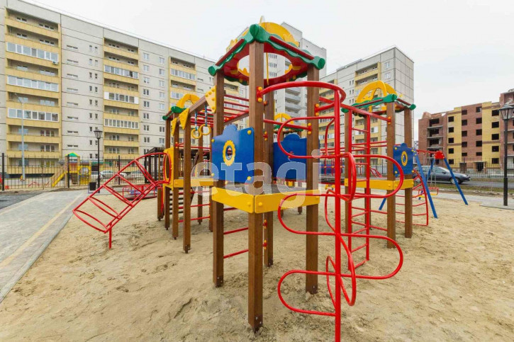 3-комн квартира Широтная, 211/1