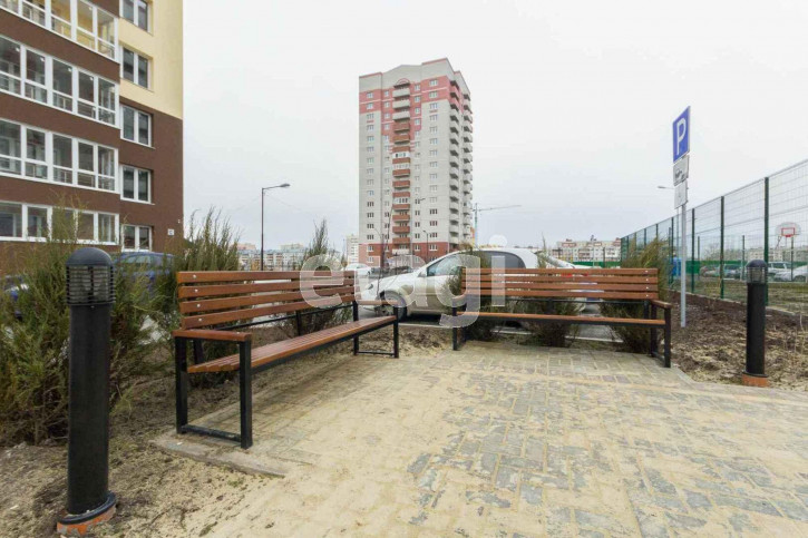 3-комн квартира Широтная, 211/1