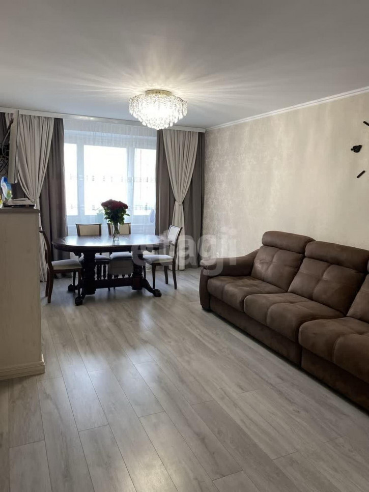 3-комн квартира Павла Шарова, 5