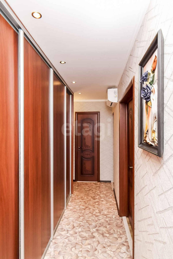 3-комн квартира Газовиков, 25/1