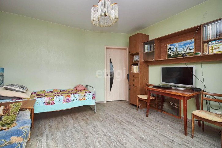 2-комн квартира Промышленная, 18