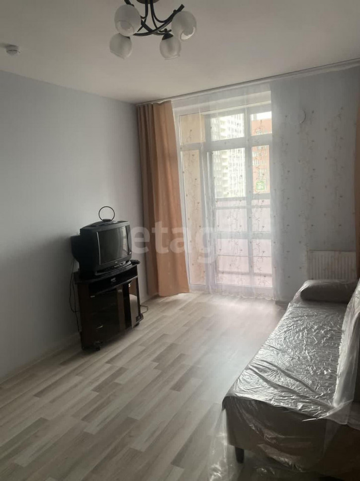 1-комн квартира Академика Парина, 35